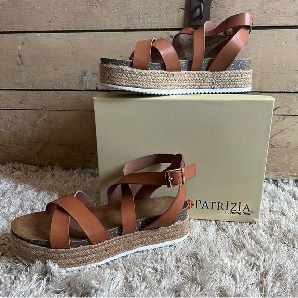 Spring Step Shoes - Women’s size 11 Camel Patrizia by Spring Step Platform Sandals